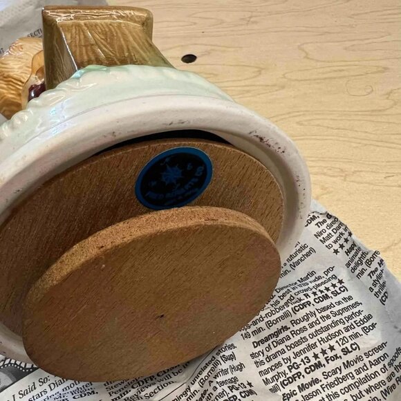 Vintage Fred Roberts Japan Ceramic Music Box Girl at Lemonade Stand - Picture 7 of 11